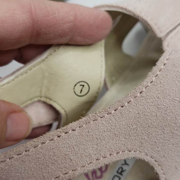 Skechers Memory Foam Sandals - Picture 6 of 7